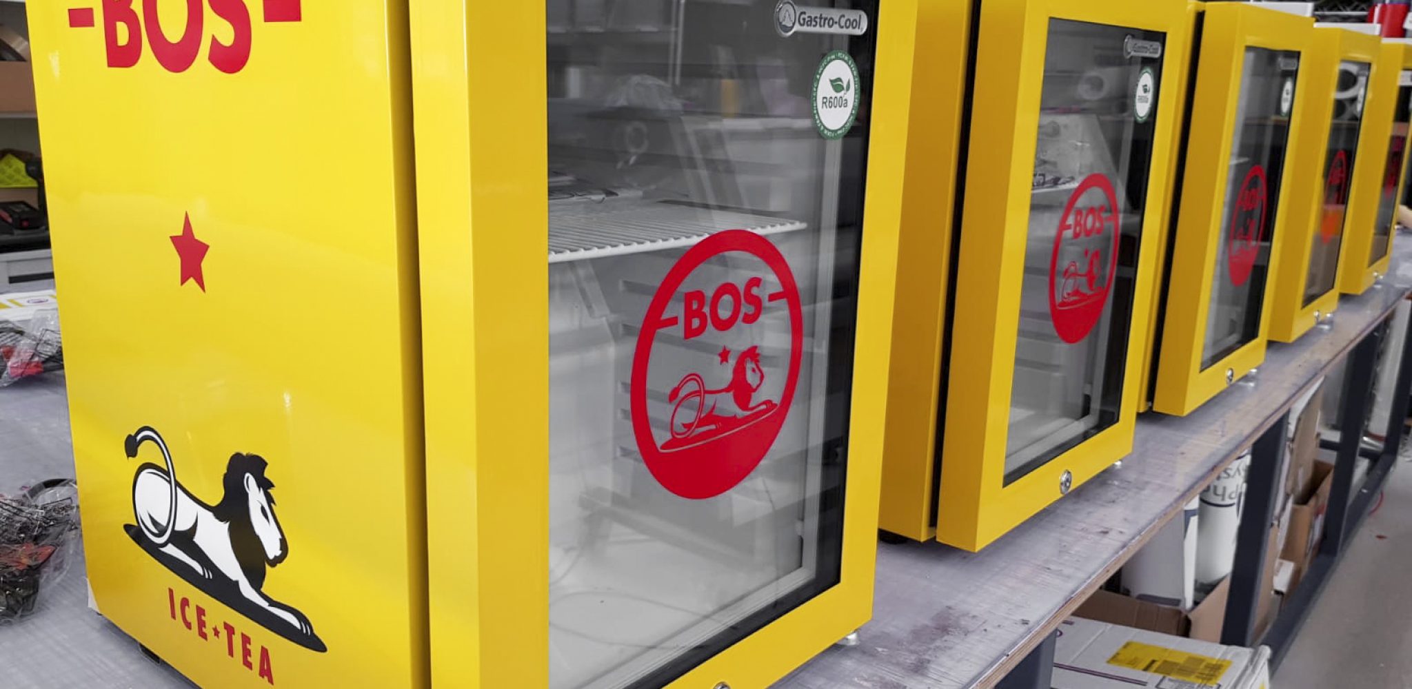 Machine sticker koelkast bos icetea geel rood